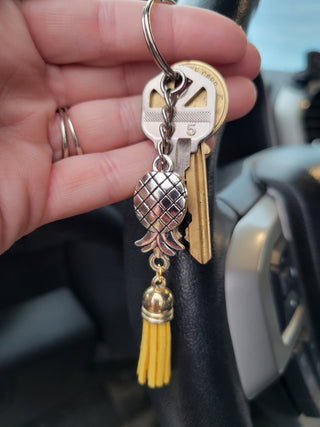 Swinger Upside Down Pineapple Keychain with Multiple Tassel Color Options, Zipper Pull, Luggage Zipper Pull, Identify luggage