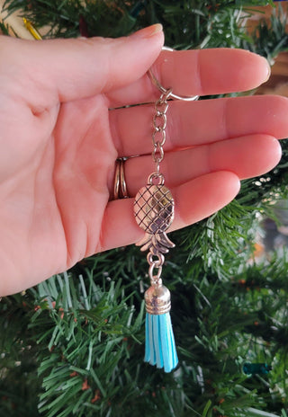 Swinger Upside Down Pineapple Keychain with Multiple Tassel Color Options, Zipper Pull, Luggage Zipper Pull, Identify luggage